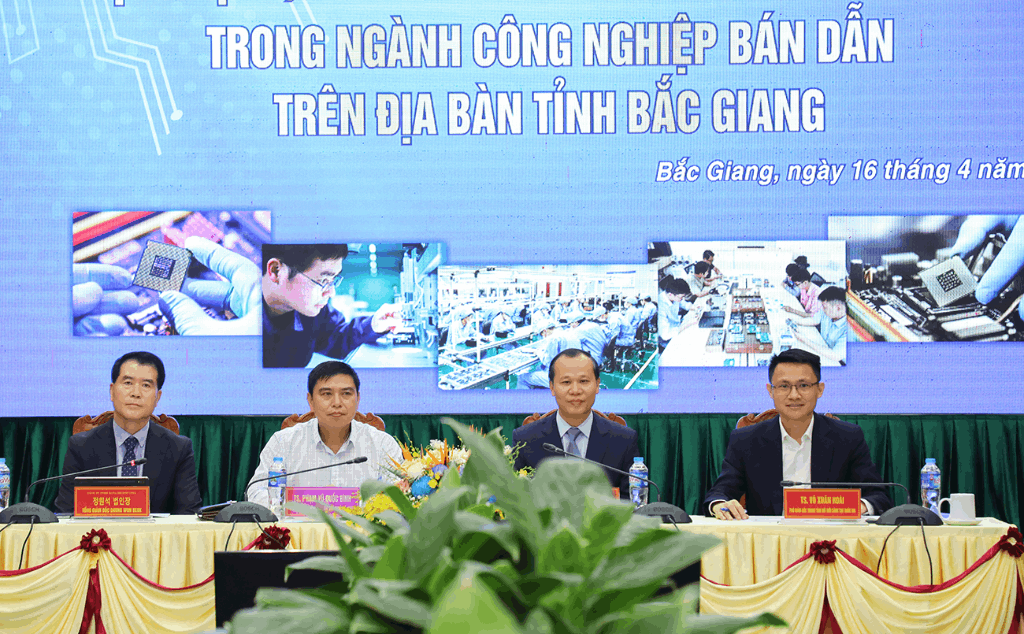 Promote human resource development in the semiconductor industry|https://en.bacgiang.gov.vn/detailed-news/-/asset_publisher/MVQI5B2YMPsk/content/promote-human-resource-development-in-the-semiconductor-industry